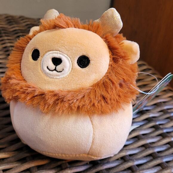 NWT Squishmallow Lot: of 2: Francis the Lion 4.5" & Seth the Red Panda 8" Plush - Picture 11 of 14